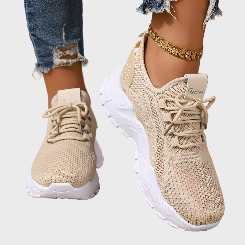 Luca | Elegáns bézs sportcipő kényelmes