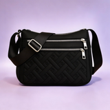 Jázmin | Fekete steppelt női válltáska