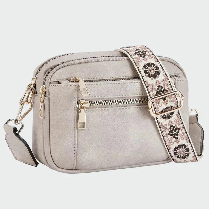 Panna | Fekete elegáns válltáska arany részletekkel